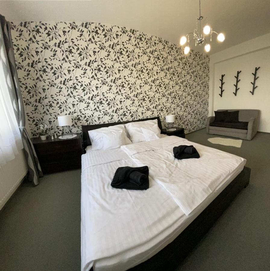 Cosy Apartment In An Excellent Location Велька-Ломница Экстерьер фото