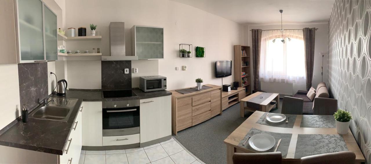 Cosy Apartment In An Excellent Location Велька-Ломница Экстерьер фото